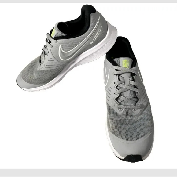 Nike Star Runner 2 Wolf Grey White Athletic Running Shoes Youth Size 3.5 - Picture 7 of 12